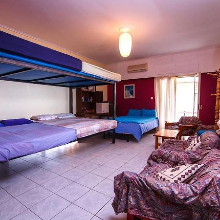 Birbili Youth Guest House Athene Buitenkant foto