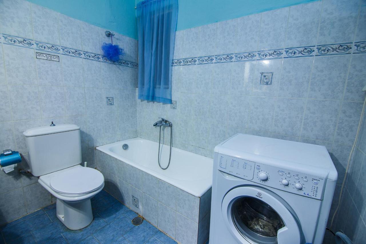Birbili Youth Guest House Athene Buitenkant foto