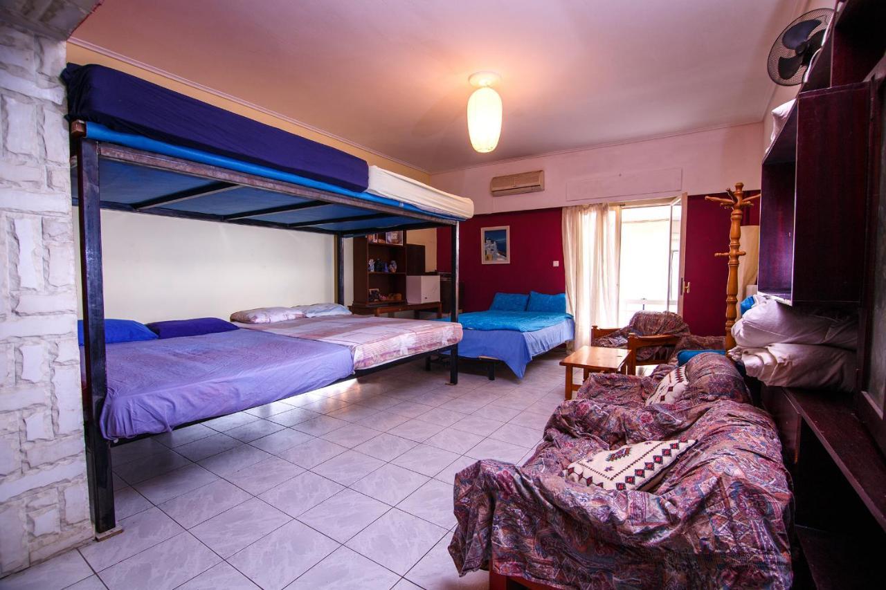 Birbili Youth Guest House Athene Buitenkant foto