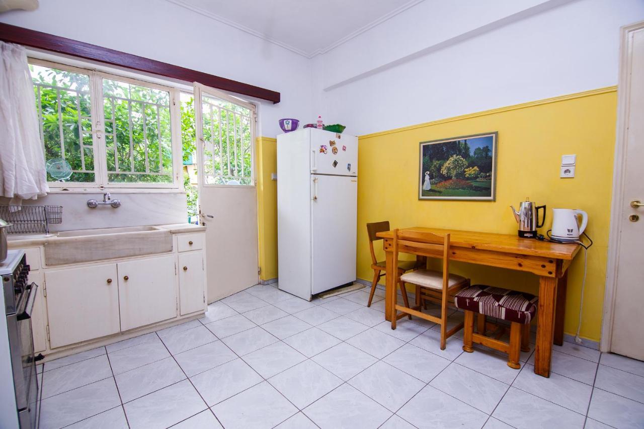 Birbili Youth Guest House Athene Buitenkant foto